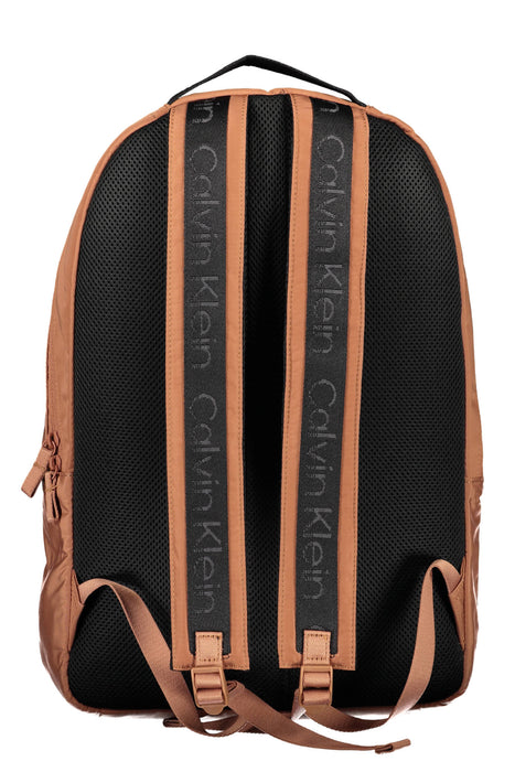Calvin Klein Man Brown Backpack | Αγοράστε Calvin Online - B2Brands | , Μοντέρνο, Ποιότητα - Αγοράστε Τώρα - Καλύτερες Προσφορές